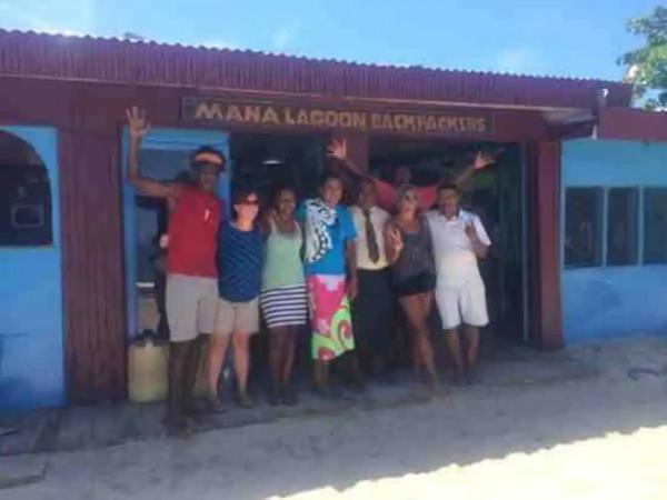 Mana Lagoon Backpackers Villa Luaran gambar