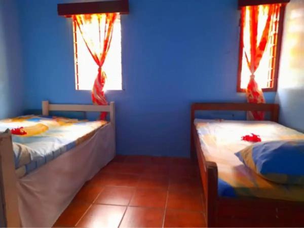 Mana Lagoon Backpackers Villa Luaran gambar